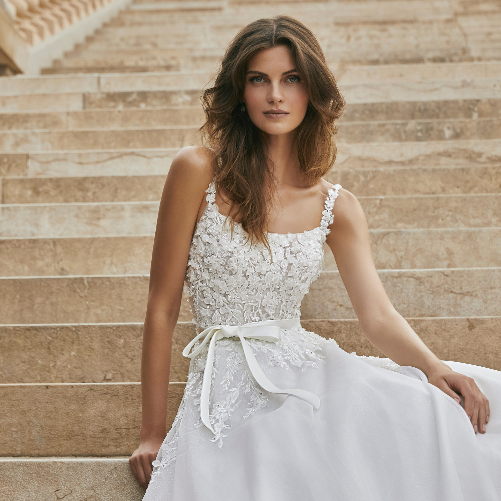 Everything You Need to Know About Buying Wedding Dresses Online